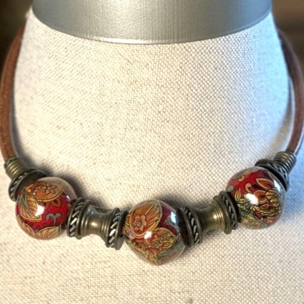 Vintage Boho Ceramic Necklace, Leather Cord Choker - Picture 5 of 6